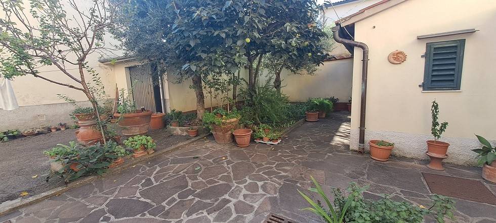 casa indipendente in vendita a Sesto Fiorentino