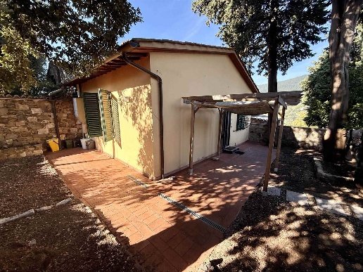 appartamento in vendita a Sesto Fiorentino in zona Cercina