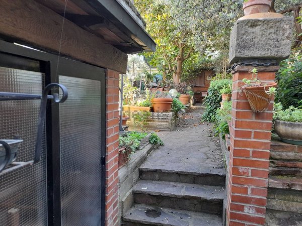 casa indipendente in vendita a Sesto Fiorentino in zona Colonnata
