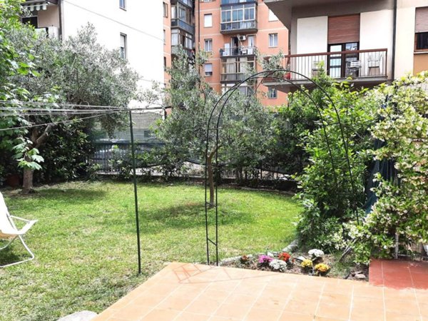 appartamento in vendita a Sesto Fiorentino in zona Colonnata