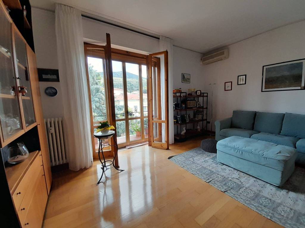 appartamento in vendita a Sesto Fiorentino in zona Colonnata