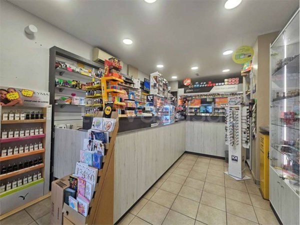 negozio in vendita a Sesto Fiorentino