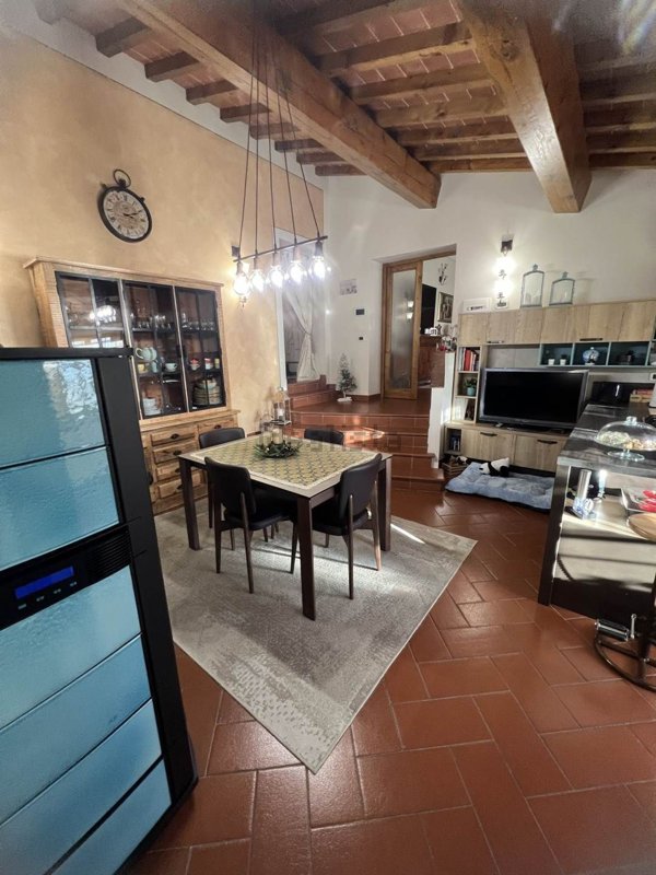 pentavano in vendita a Sesto Fiorentino in zona Valiversi