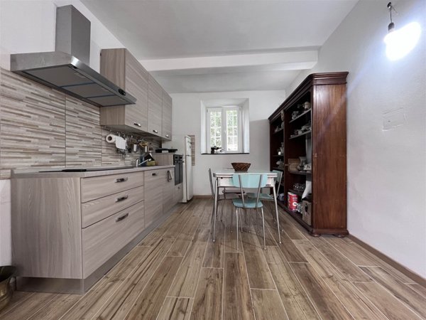 appartamento in vendita a Sesto Fiorentino in zona Quinto