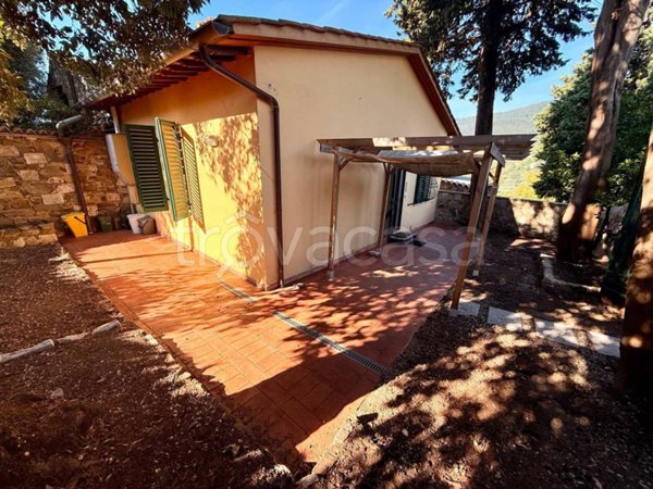 casa indipendente in vendita a Sesto Fiorentino in zona Cercina
