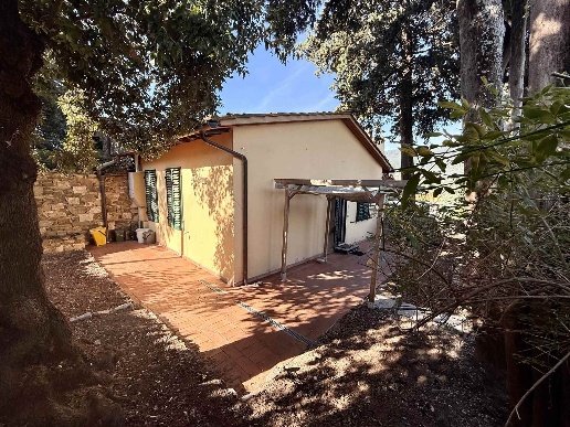 casa indipendente in vendita a Sesto Fiorentino in zona Cercina