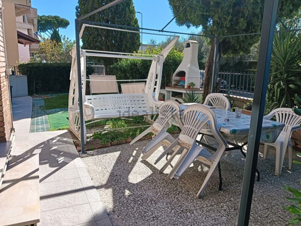 appartamento in vendita a Sesto Fiorentino in zona Zambra