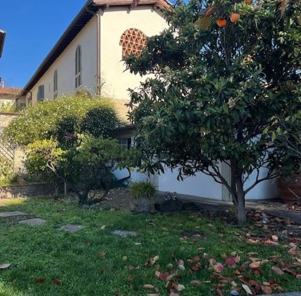 casa indipendente in vendita a Sesto Fiorentino in zona Colonnata