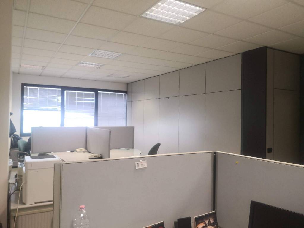 ufficio in vendita a Sesto Fiorentino in zona Osmannoro