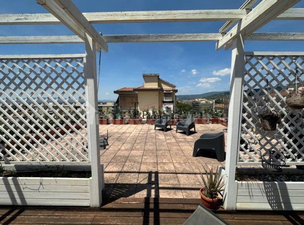 appartamento in vendita a Sesto Fiorentino in zona Quinto