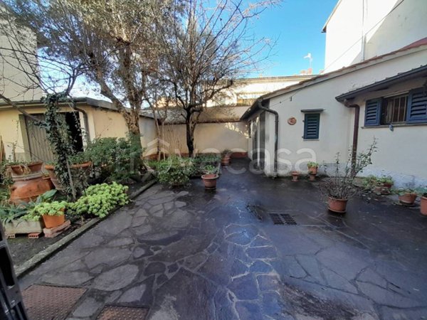 casa indipendente in vendita a Sesto Fiorentino in zona Colonnata