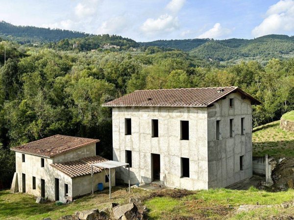 casa indipendente in vendita a Sesto Fiorentino