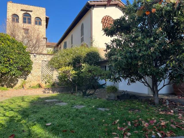 casa indipendente in vendita a Sesto Fiorentino in zona Colonnata