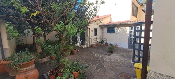 casa indipendente in vendita a Sesto Fiorentino