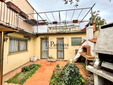 casa indipendente in vendita a Sesto Fiorentino