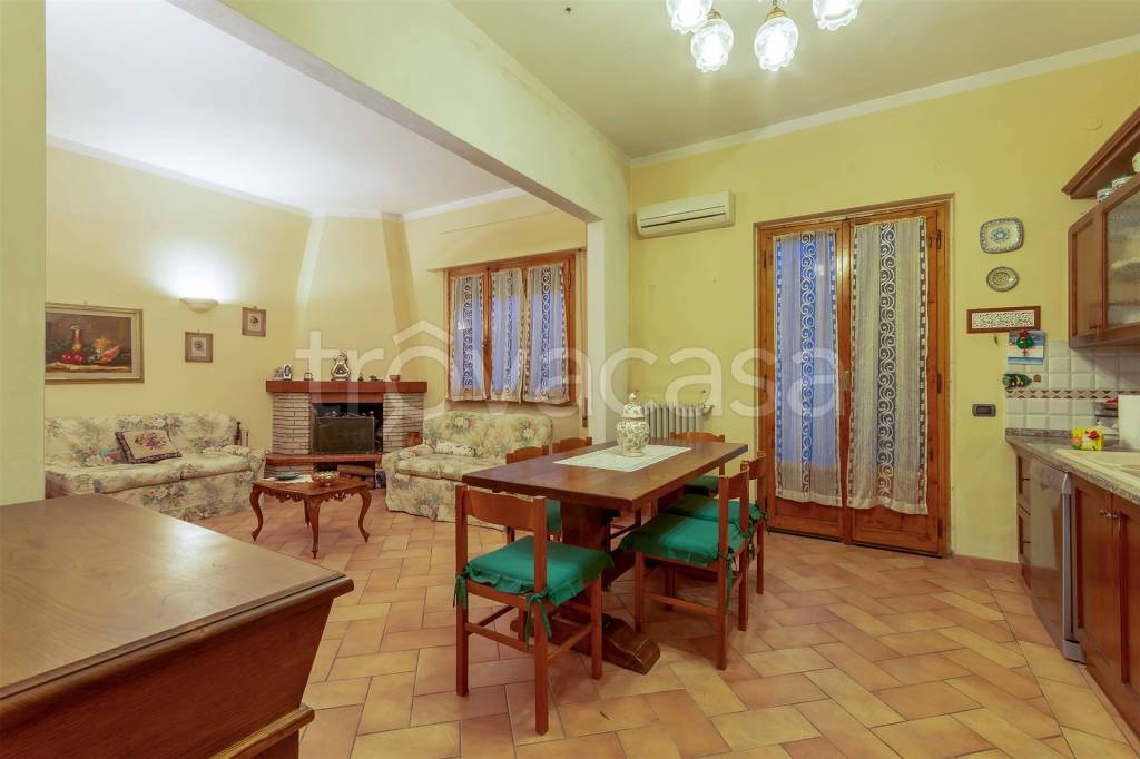 casa indipendente in vendita a Sesto Fiorentino
