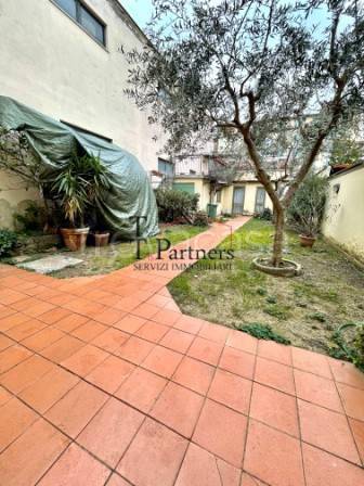 casa indipendente in vendita a Sesto Fiorentino