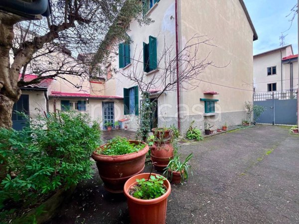 casa indipendente in vendita a Sesto Fiorentino
