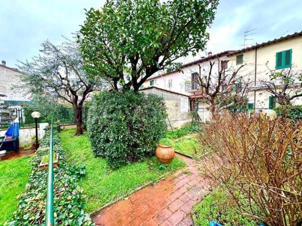 casa indipendente in vendita a Sesto Fiorentino