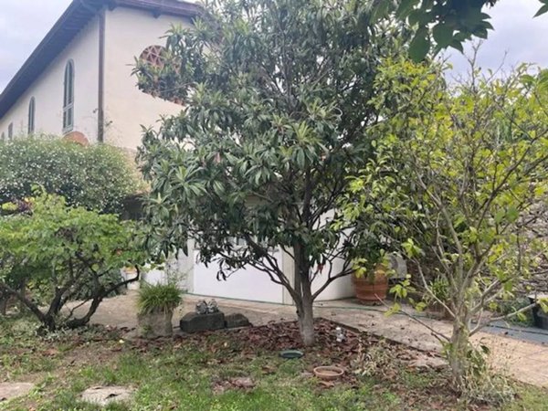 casa indipendente in vendita a Sesto Fiorentino in zona Colonnata