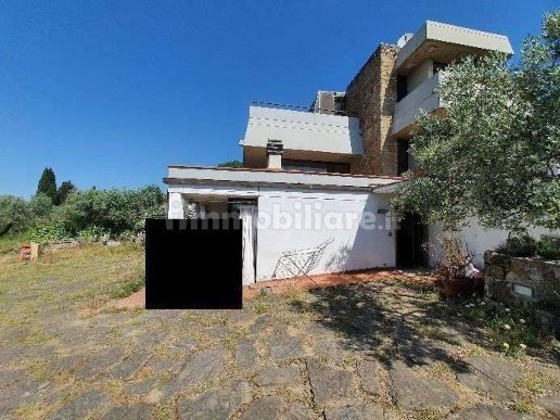 casa indipendente in vendita a Sesto Fiorentino in zona Cercina