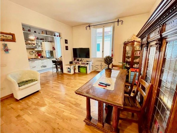 casa indipendente in vendita a Sesto Fiorentino