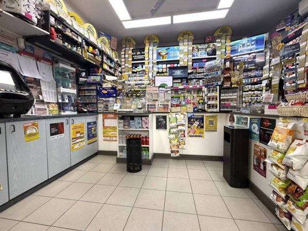 negozio in vendita a Sesto Fiorentino