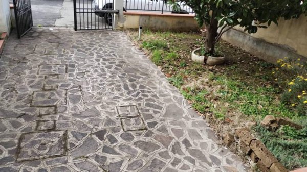 casa indipendente in vendita a Sesto Fiorentino in zona Padule