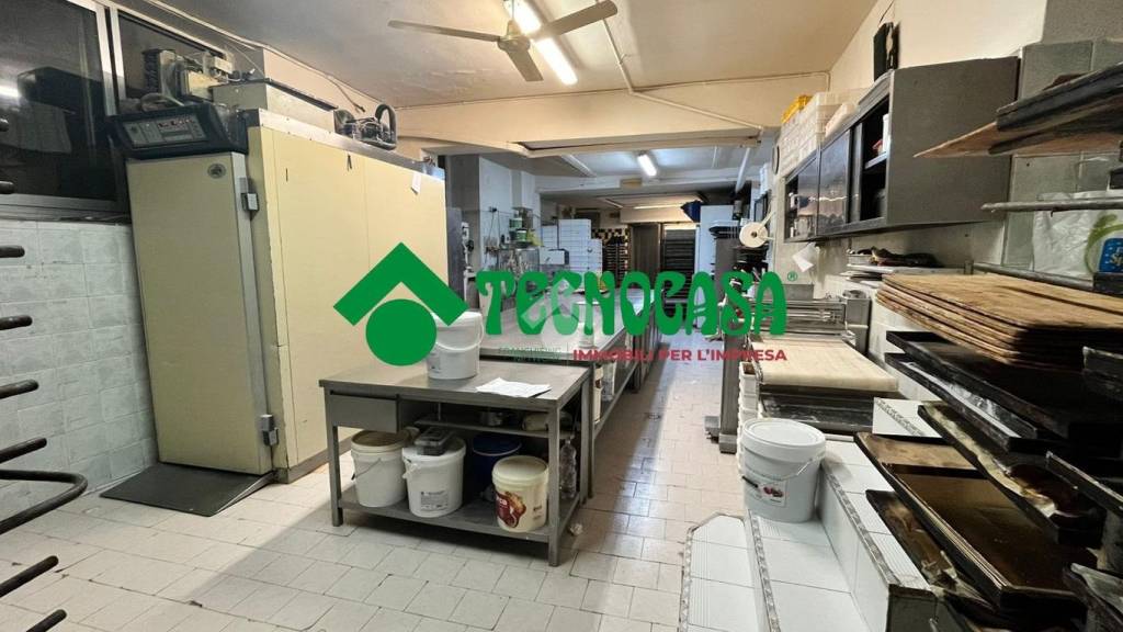 negozio in vendita a Sesto Fiorentino