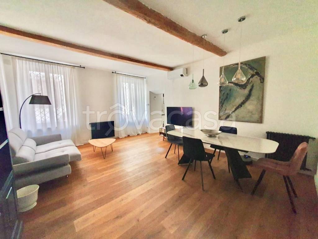 casa indipendente in vendita a Sesto Fiorentino