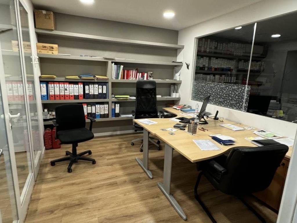 negozio in vendita a Sesto Fiorentino