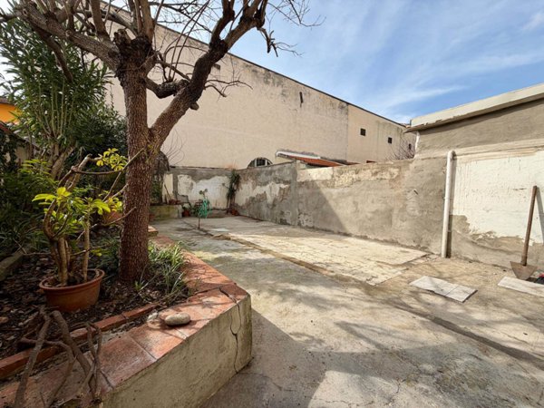 casa indipendente in vendita a Sesto Fiorentino