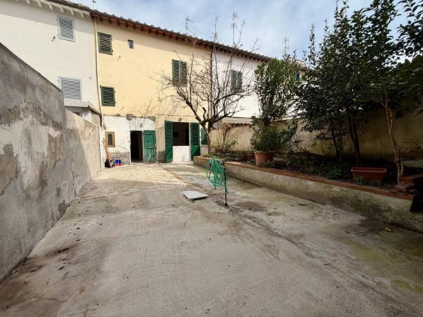 casa indipendente in vendita a Sesto Fiorentino
