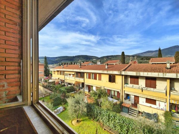 appartamento in vendita a Sesto Fiorentino in zona Colonnata