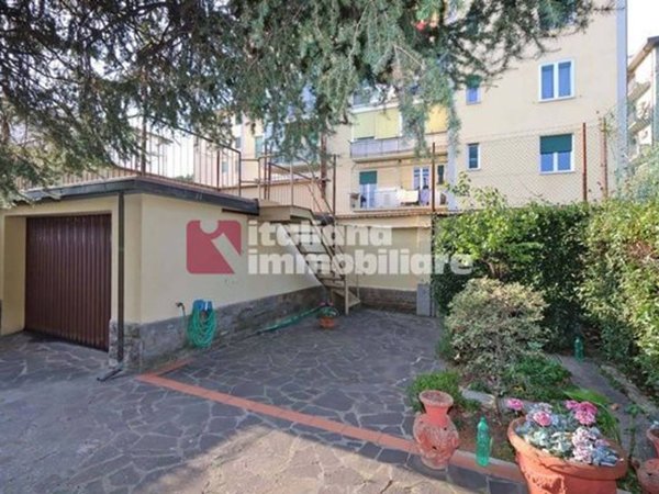 casa indipendente in vendita a Sesto Fiorentino