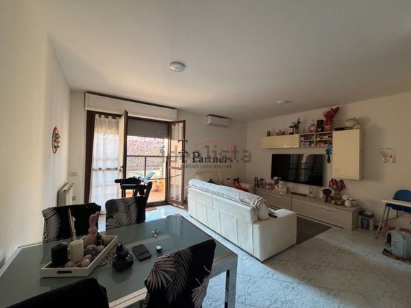 appartamento in vendita a Sesto Fiorentino in zona Zambra