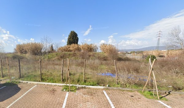 terreno edificabile in vendita a Sesto Fiorentino in zona Zambra