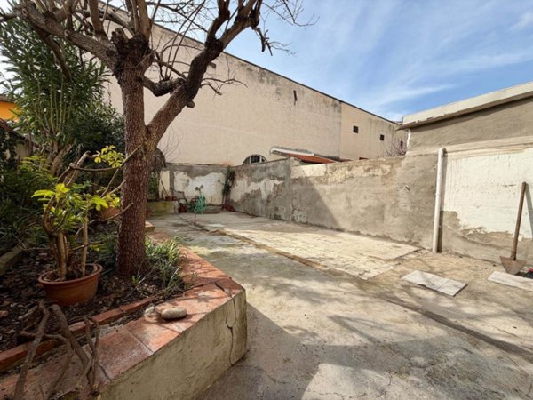 casa indipendente in vendita a Sesto Fiorentino