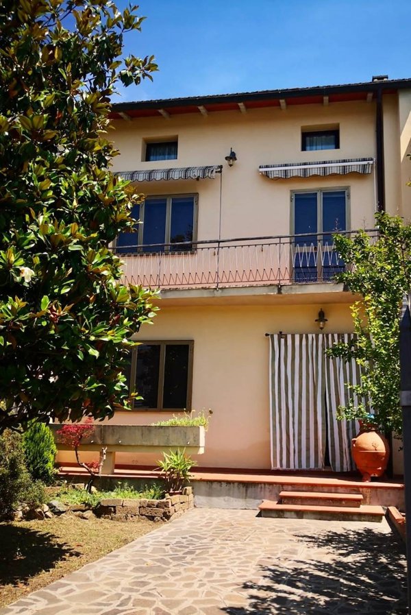 casa indipendente in vendita a Sesto Fiorentino