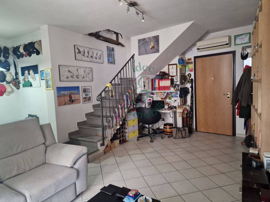 appartamento in vendita a Sesto Fiorentino in zona Colonnata