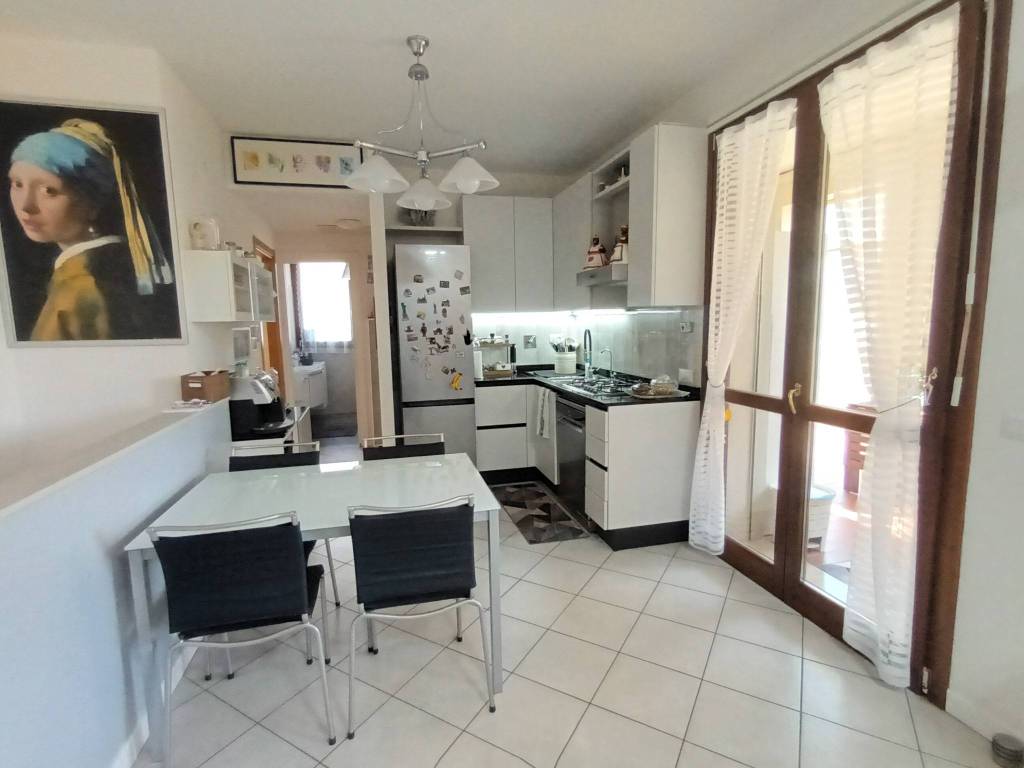 appartamento in vendita a Sesto Fiorentino in zona Zambra