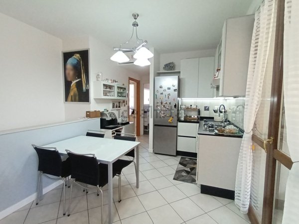 appartamento in vendita a Sesto Fiorentino in zona Zambra