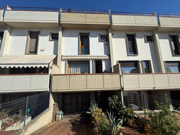 casa indipendente in vendita a Sesto Fiorentino