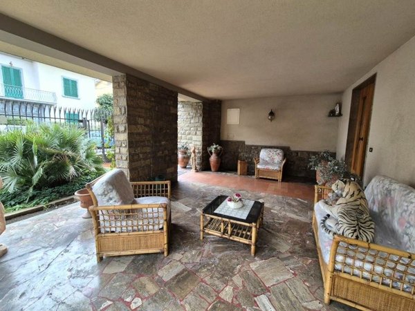 casa indipendente in vendita a Sesto Fiorentino in zona Padule