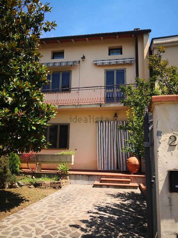 casa indipendente in vendita a Sesto Fiorentino
