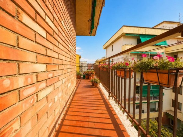 appartamento in vendita a Sesto Fiorentino in zona Quinto