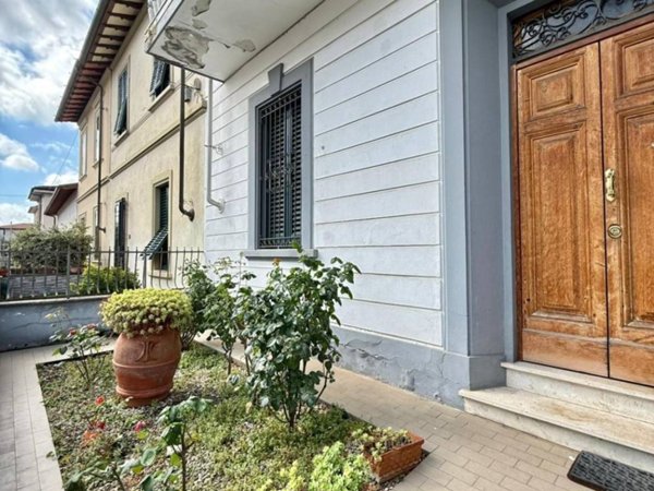 casa indipendente in vendita a Sesto Fiorentino