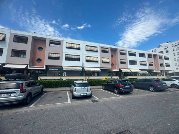 negozio in vendita a Sesto Fiorentino