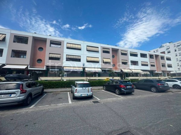 negozio in vendita a Sesto Fiorentino