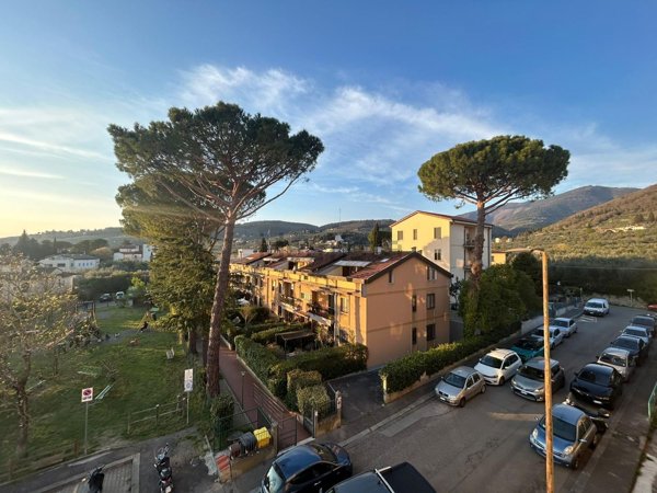 appartamento in vendita a Sesto Fiorentino in zona Colonnata